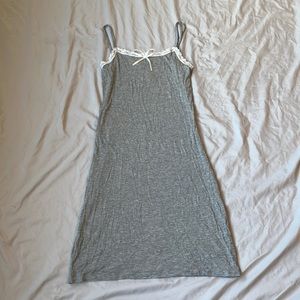 Romwe night gown lace trim, size 4.